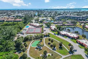 9608 Valencia Cove, Bradenton, FL 34210 - Photo 57