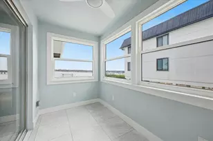 611 Gulf Dr N, Bradenton Beach, FL 34217 - Photo 17