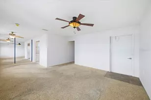 611 Gulf Dr N, Bradenton Beach, FL 34217 - Photo 7