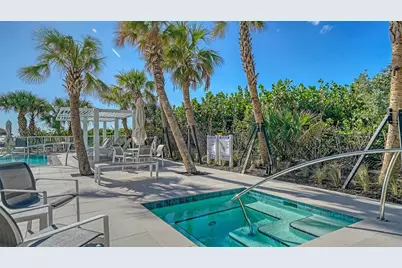 2425 Gulf Of Mexico Drive #1E, Longboat Key, FL 34228 - Photo 31