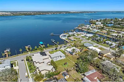 2014 Riverside Drive E, Bradenton, FL 34208 - Photo 53