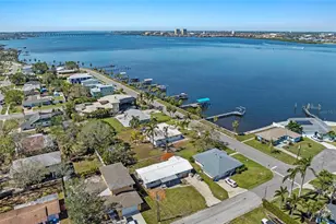 2014 Riverside Dr E, Bradenton, FL 34208 - Photo 47