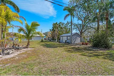 2014 Riverside Drive E, Bradenton, FL 34208 - Photo 47