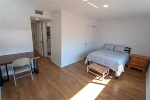 648 Cohen Way, Sarasota, FL 34236 - Photo 17