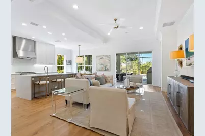 12129 Thornhill Court, Lakewood Ranch, FL 34202 - Photo 5