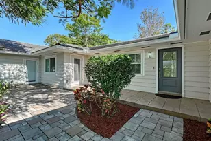 4810 Bay Shore Rd, Sarasota, FL 34234 - Photo 9