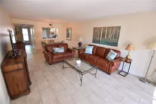 5238 Marsh Field Ln, Sarasota, FL 34235 - Photo 5