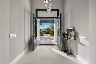 3525 Founders Club Dr, Sarasota, FL 34240 - Photo 5