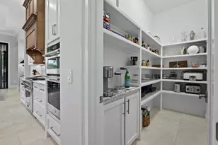 3525 Founders Club Dr, Sarasota, FL 34240 - Photo 21