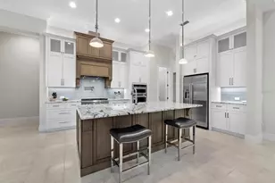 3525 Founders Club Dr, Sarasota, FL 34240 - Photo 17