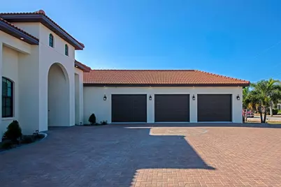 7505 27th Avenue W, Bradenton, FL 34209 - Photo 5