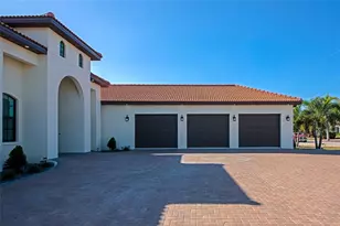 7505 27th Ave W, Bradenton, FL 34209 - Photo 5