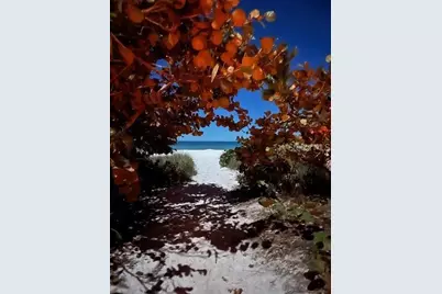 2908 Avenue B, Holmes Beach, FL 34217 - Photo 3