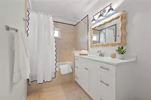 204 75th St, Holmes Beach, FL 34217 - Photo 43