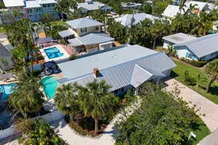 204 75th St, Holmes Beach, FL 34217 - Photo 77