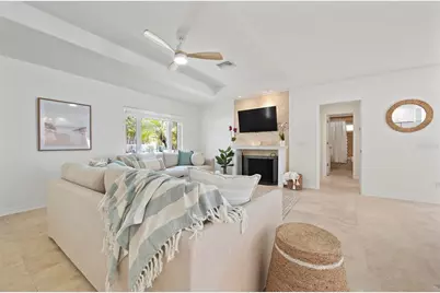 204 75th Street, Holmes Beach, FL 34217 - Photo 9