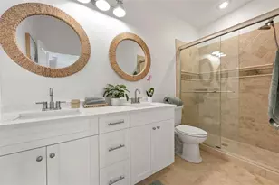 204 75th St, Holmes Beach, FL 34217 - Photo 35