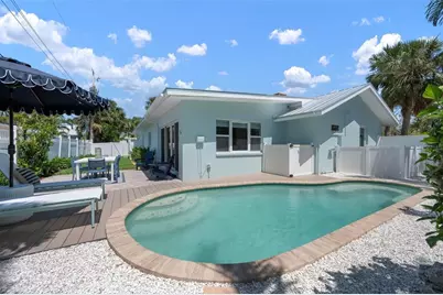 204 75th Street, Holmes Beach, FL 34217 - Photo 53