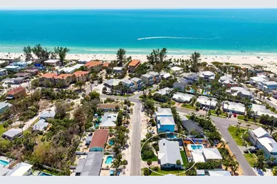 204 75th Street, Holmes Beach, FL 34217 - Photo 5