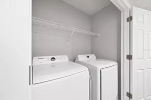 1314 Grantham Dr, Sarasota, FL 34234 - Photo 23