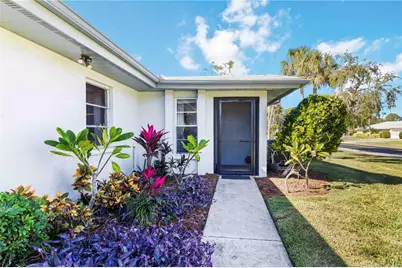 4202 Center Pointe Lane #30, Sarasota, FL 34233 - Photo 3