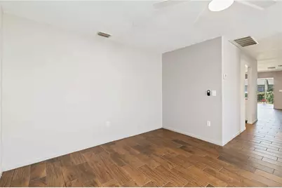 4202 Center Pointe Lane #30, Sarasota, FL 34233 - Photo 9