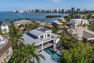 1365 Harbor Dr, Sarasota, FL 34239 - Photo 71