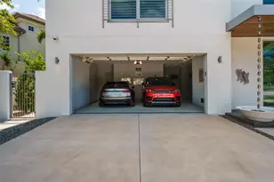 1365 Harbor Dr, Sarasota, FL 34239 - Photo 69