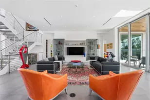 1365 Harbor Dr, Sarasota, FL 34239 - Photo 9