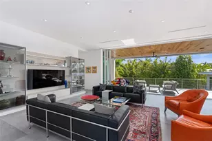 1365 Harbor Dr, Sarasota, FL 34239 - Photo 11