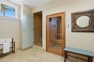 2052 Benjamin Franklin Dr, Sarasota, FL 34236 - Photo 39