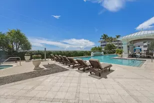 2052 Benjamin Franklin Dr, Sarasota, FL 34236 - Photo 35