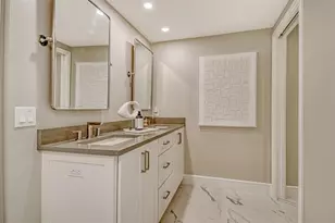 2105 Gulf of Mexico Dr, Longboat Key, FL 34228 - Photo 25