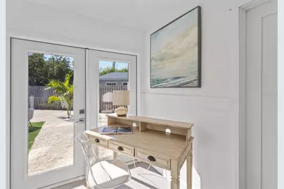 624 Saint Judes Drive, Longboat Key, FL 34228 - Photo 13