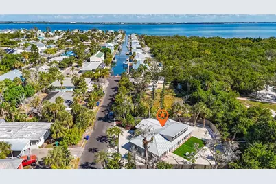 624 Saint Judes Drive, Longboat Key, FL 34228 - Photo 41