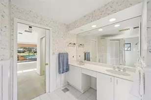 1146 Wyeth Dr, Nokomis, FL 34275 - Photo 15