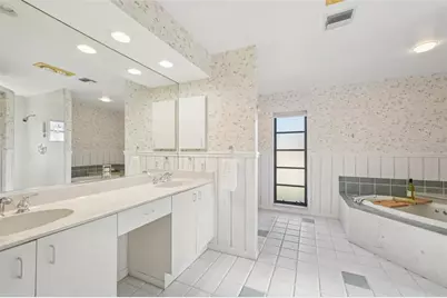 1146 Wyeth Drive, Nokomis, FL 34275 - Photo 17