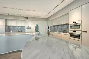 800 N Tamiami Trail, Sarasota, FL 34236 - Photo 15