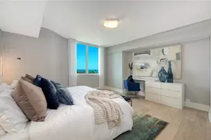 800 N Tamiami Trail, Sarasota, FL 34236 - Photo 25