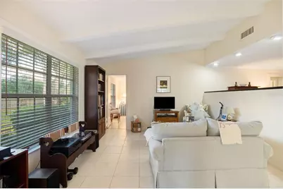 4217 Oakhurst Circle E #3023, Sarasota, FL 34233 - Photo 13