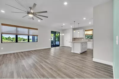 16317 Pine Mist Drive, Lakewood Ranch, FL 34211 - Photo 11