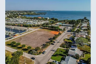 1811 Marilyn Avenue, Bradenton, FL 34207 - Photo 39