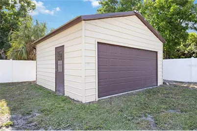 2811 17th Avenue W, Bradenton, FL 34205 - Photo 3