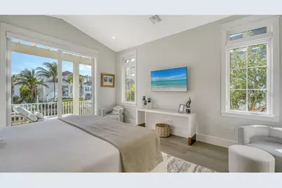 1516 Sandpiper Lane, Sarasota, FL 34239 - Photo 43