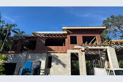 2100 McClellan Drive, Sarasota, FL 34239 - Photo 9