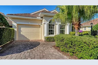 7810 33rd Street E, Sarasota, FL 34243 - Photo 1