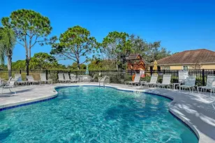 7810 33rd St E, Sarasota, FL 34243 - Photo 29