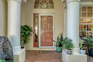 7810 33rd St E, Sarasota, FL 34243 - Photo 3