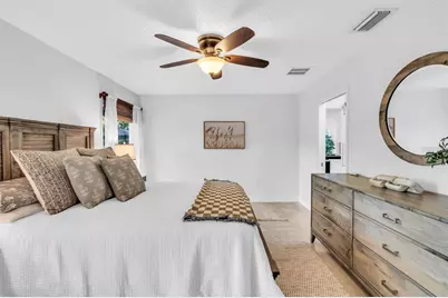 1046 Greystone Lane, Sarasota, FL 34232 - Photo 29