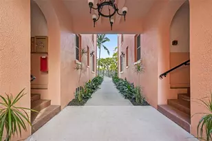 1221 N Palm Ave, Sarasota, FL 34236 - Photo 3